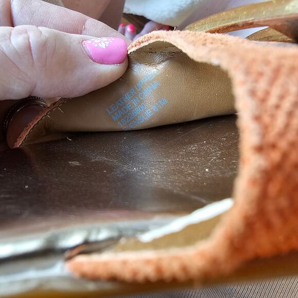 Etienne Aigner Women's Leather Open Toe Slides Flat Sandals Size 6.5 Gold Orange - Picture 6 of 6